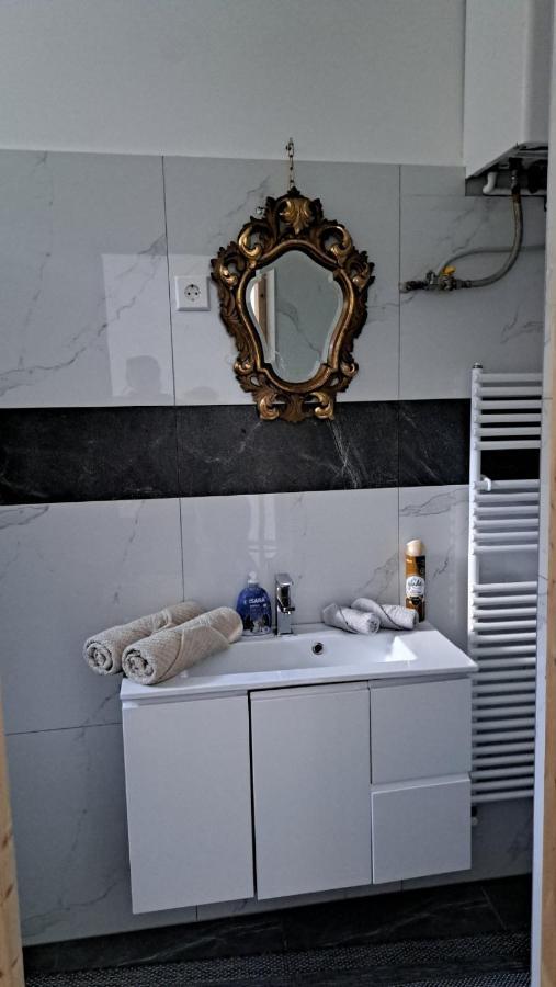 Castellum Apartman Hotell Keszthely Exteriör bild